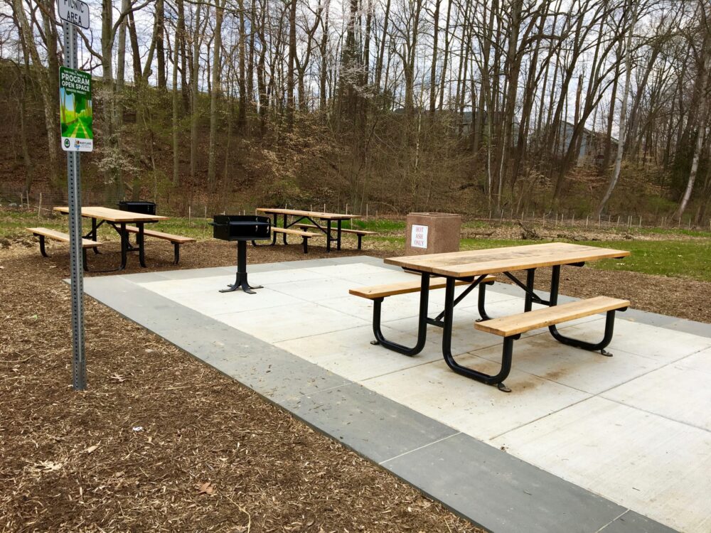 picnic area at Wheaton-Claridge