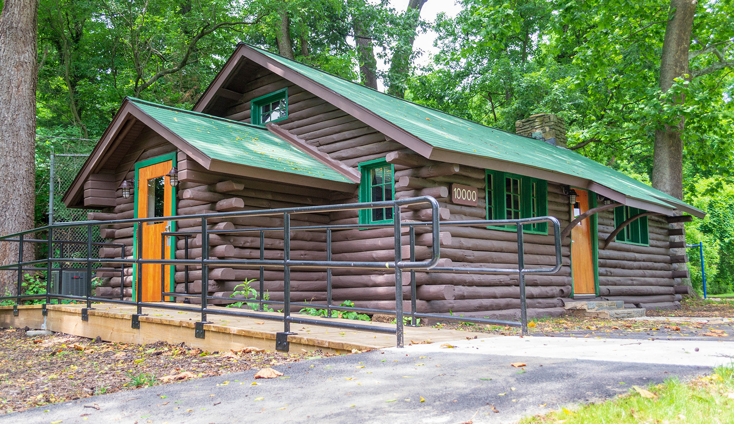 Exterior Kensington Cabin