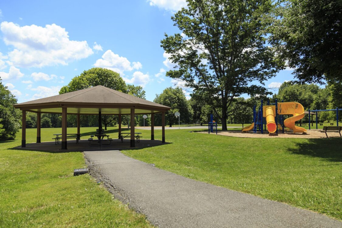 Picnic Pavilion at Sundown Road Local Park