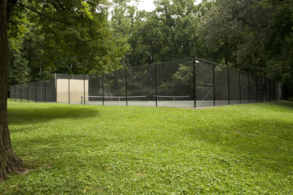 Tennis Court at Long Branch-Arliss Neighborhood Park