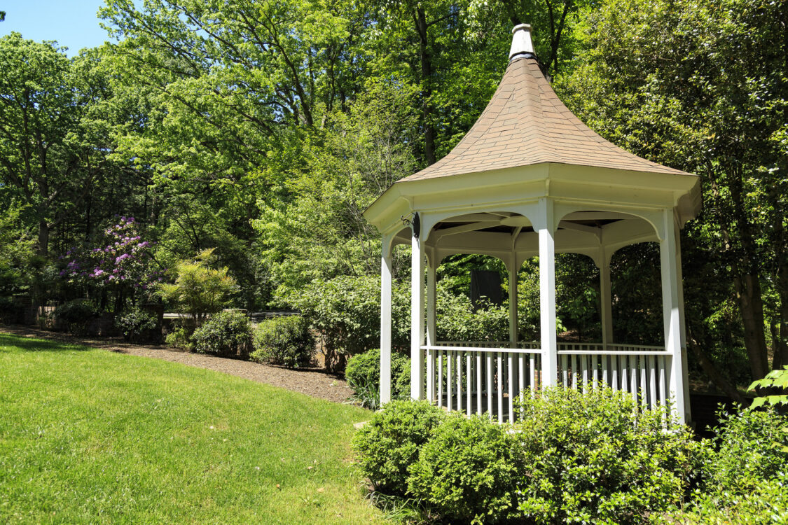 Gazebo Rockwood Manor