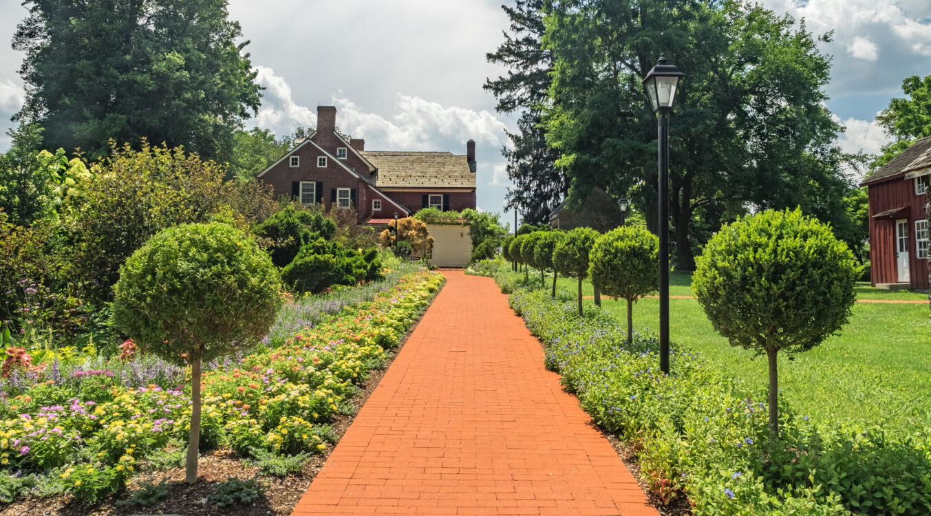 Garden - Woodlawn Manor Cultural Park