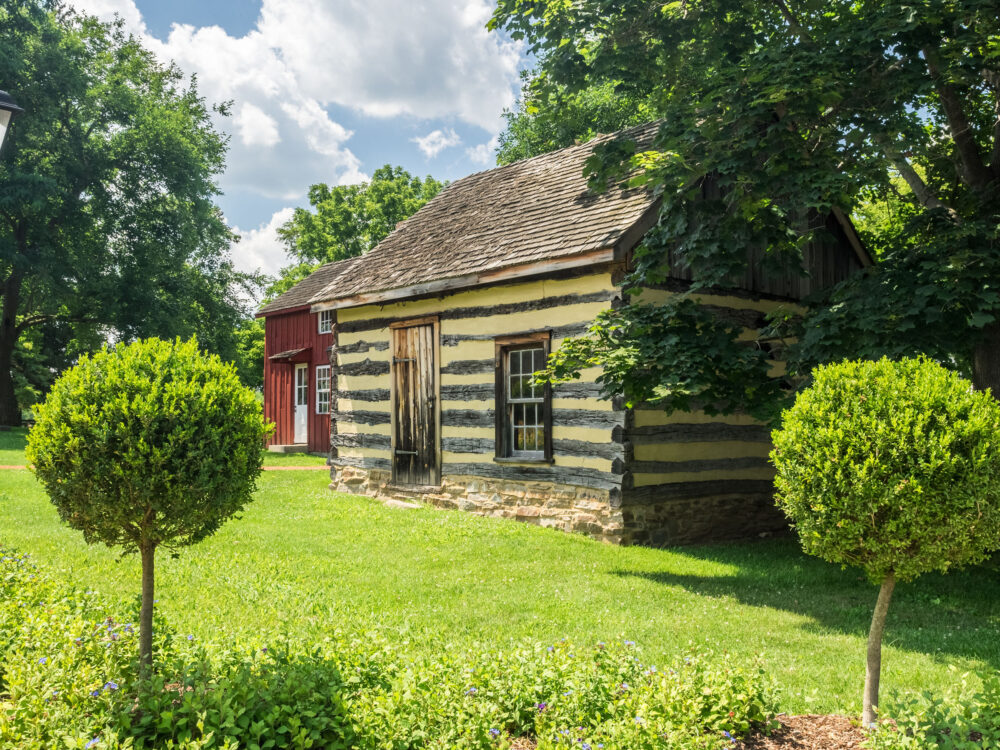 Building at Woodlawn Manor House