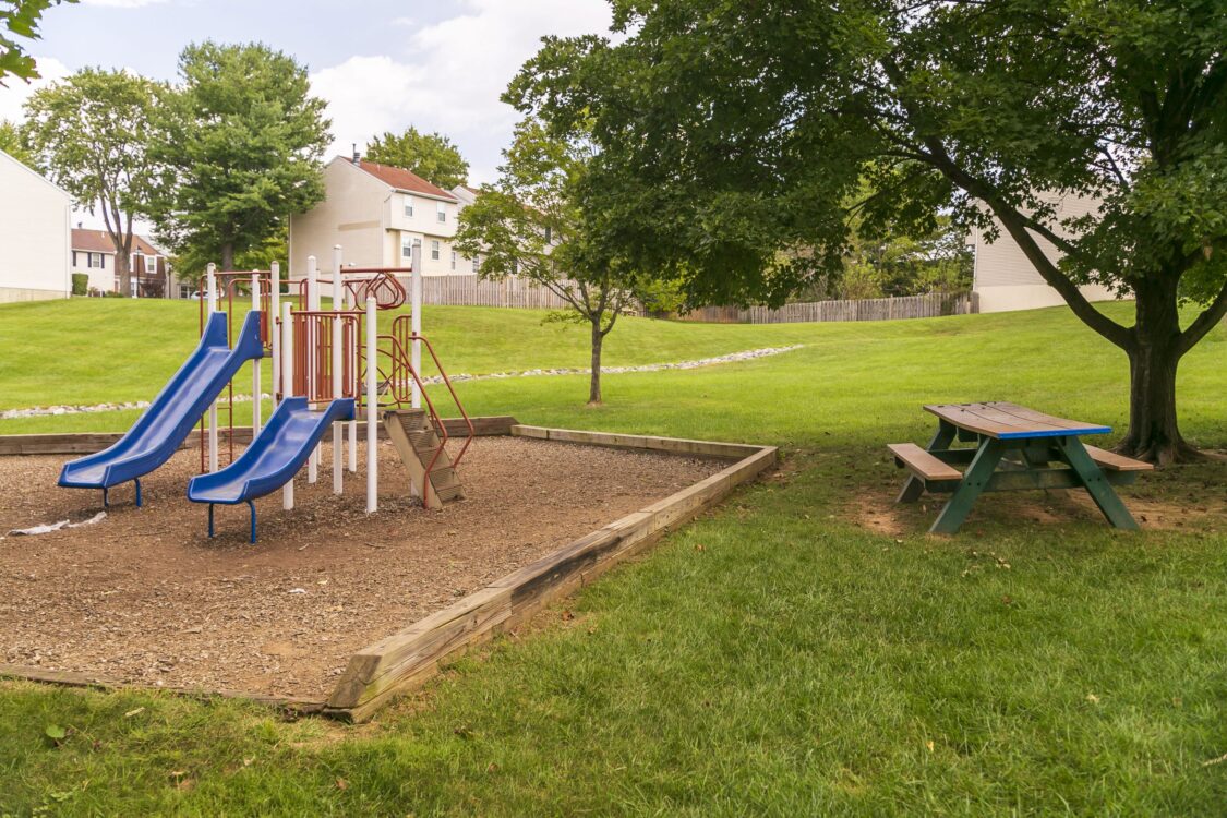 Playground Derwood Station Park