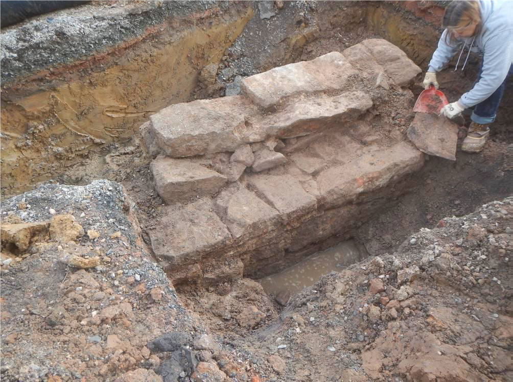 stone features excavation. at seneca store