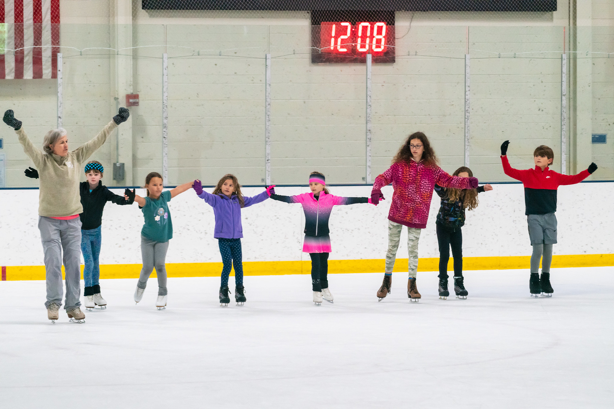 kids learning to skate