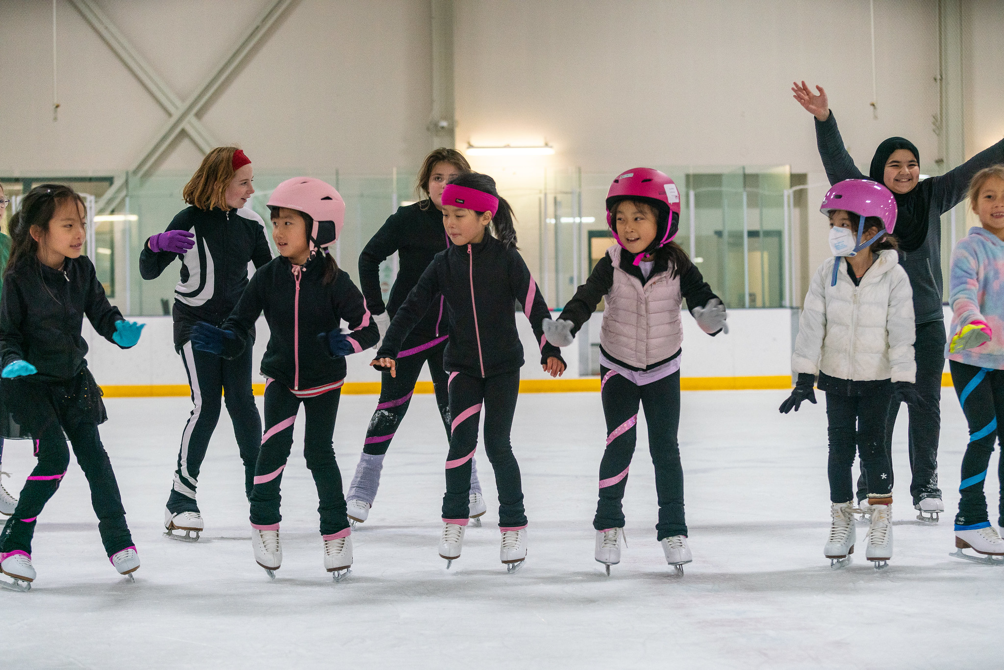 group of kids freestyle skating at theater camp