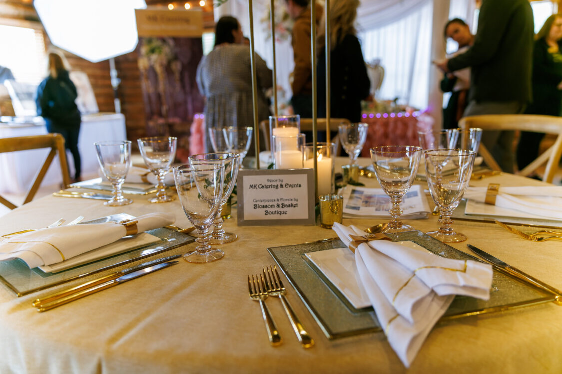 sample place setting at seneca lodge open house