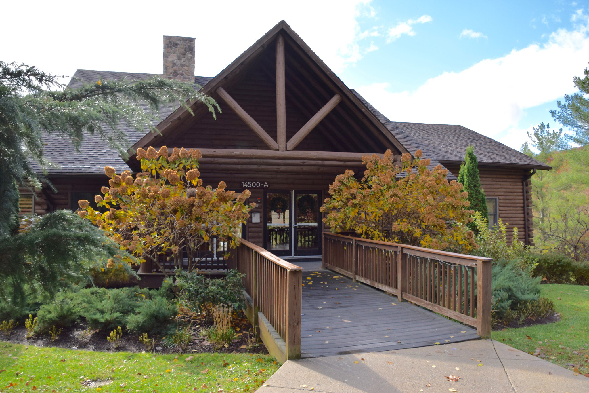 Seneca Losge Entrance