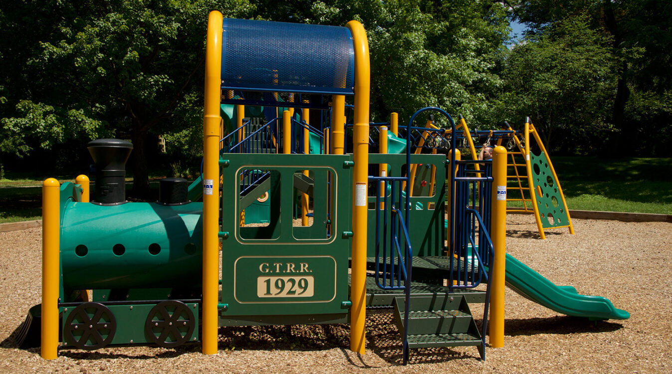 Playground at Kensington Cabin Park