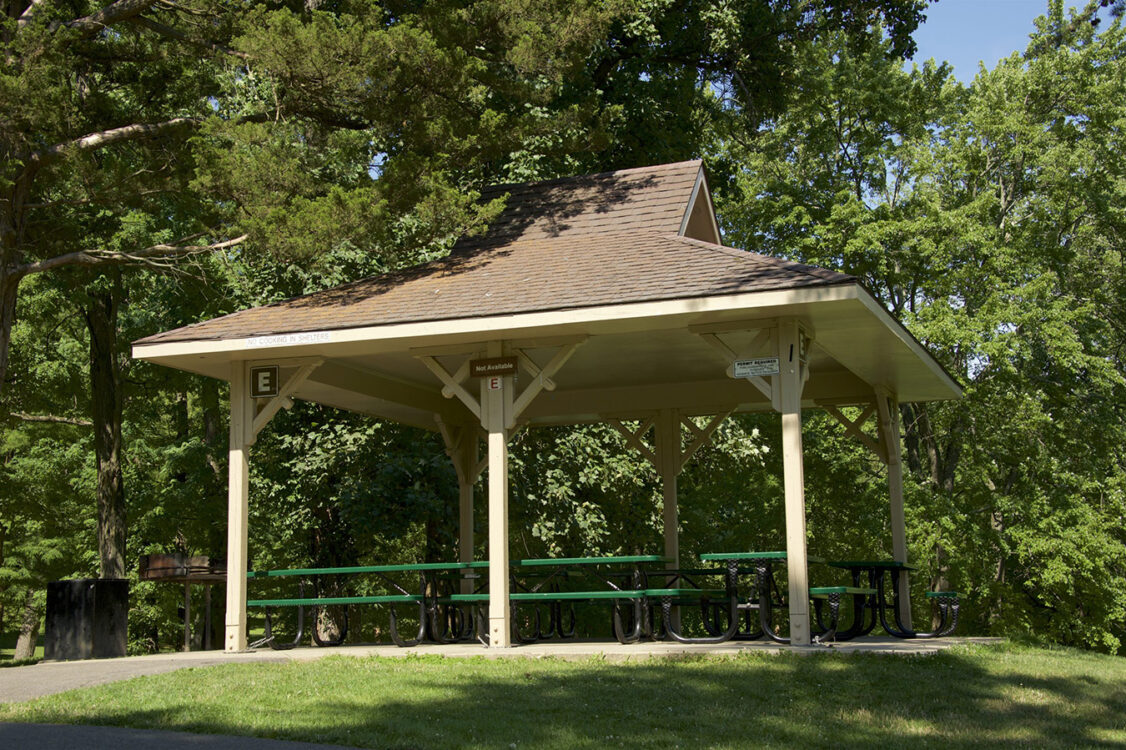 Picnic Shelter wheaton regional park