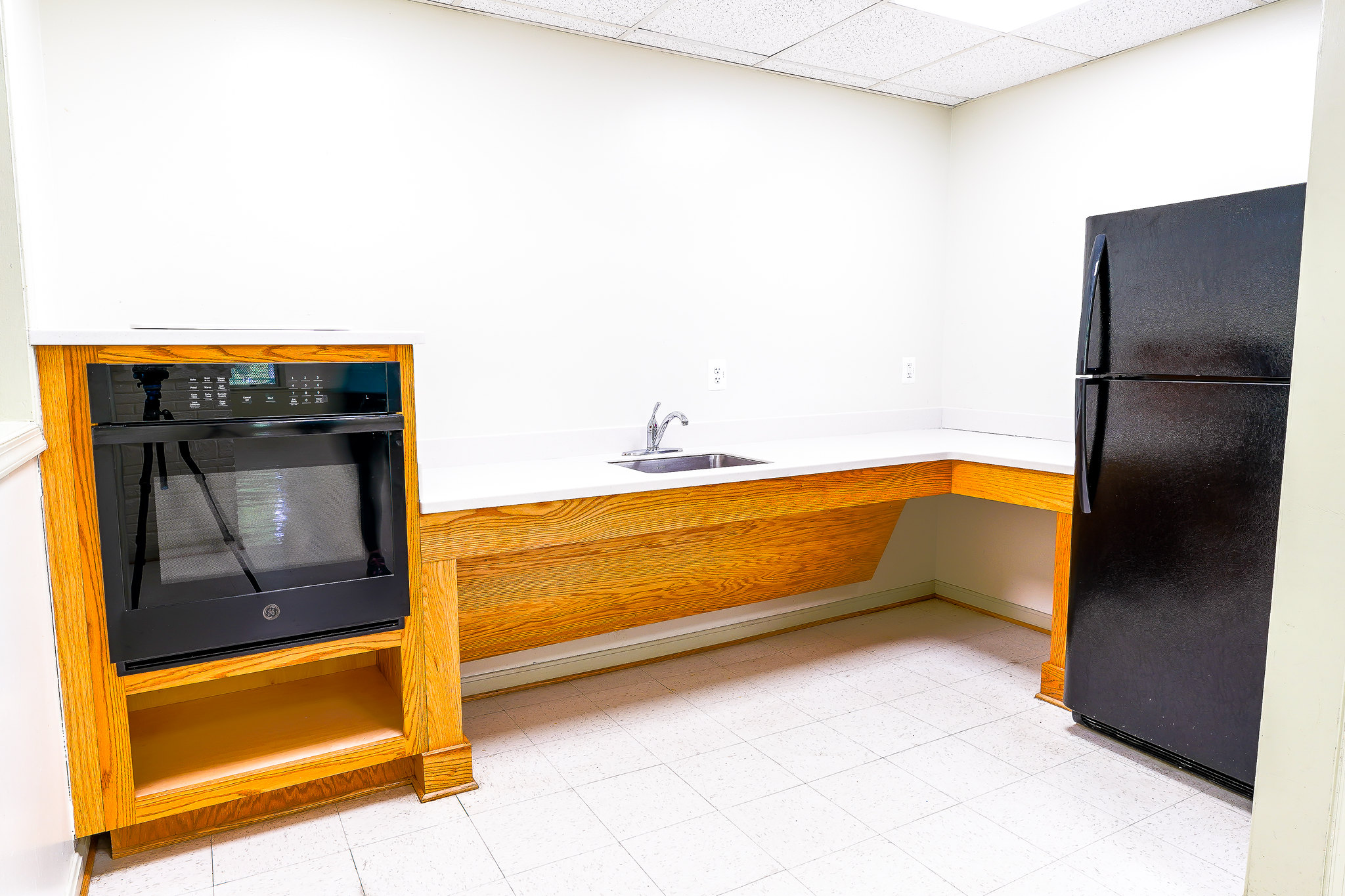 Wheaton Claridge Park Activity Building kitchen