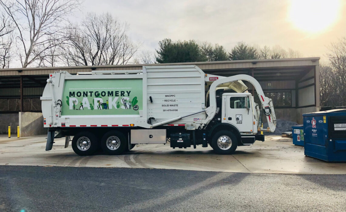 Recycling truck