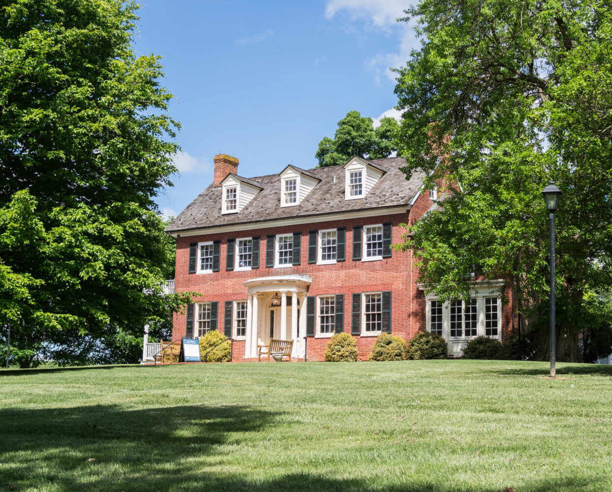 Woodlawn Manor House 