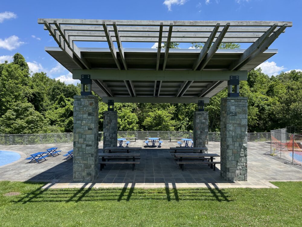 Greenbriar Local Park picnic shelter